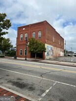 55 E Main St in Statesboro, GA - Building Photo