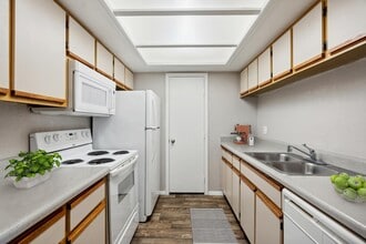 Twin Palms in Mesa, AZ - Building Photo - Building Photo