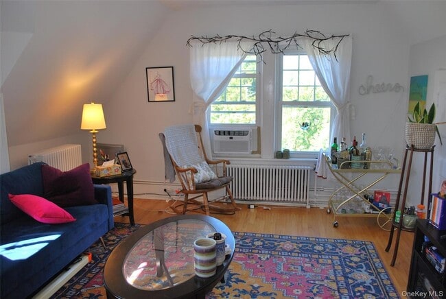 35 Oakland Ave in Warwick, NY - Building Photo - Building Photo