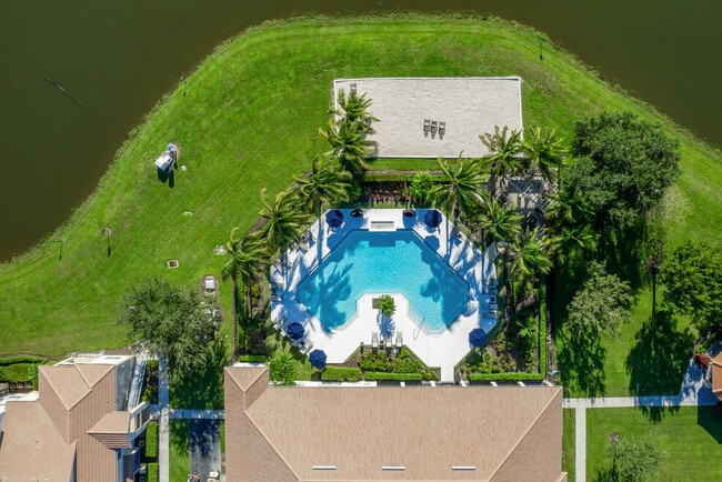 Cypress Legends in Ft. Myers, FL - Foto de edificio - Building Photo