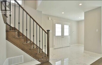 34 Brushwood Dr in Brampton, ON - Building Photo - Building Photo