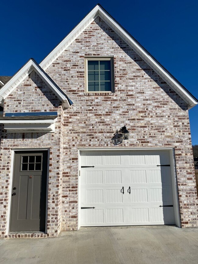 property at 3861 W Maclura Way