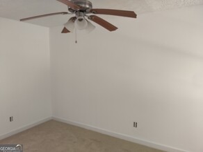 4327 Village Square Ln in Stone Mountain, GA - Building Photo - Building Photo