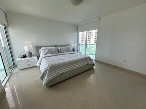 19400 Turnberry Way, Unit THE PARC 531 in Aventura, FL - Building Photo - Building Photo