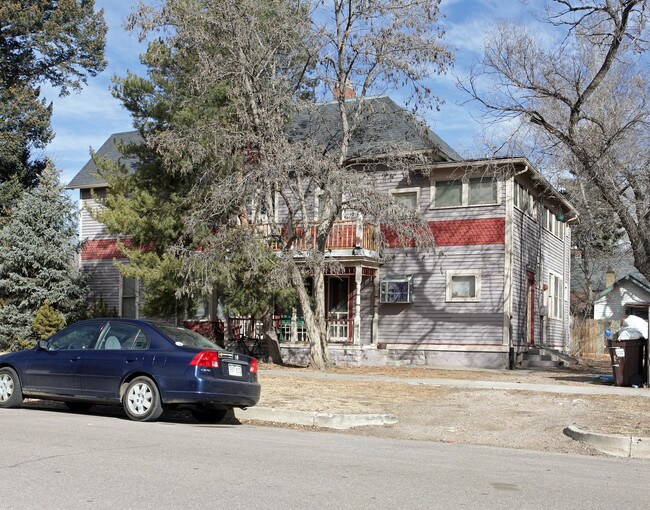 803 N Wahsatch Ave in Colorado Springs, CO - Foto de edificio - Building Photo