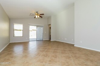 1767 W Desert Hills Dr, Unit 201 in Queen Creek, AZ - Building Photo - Building Photo