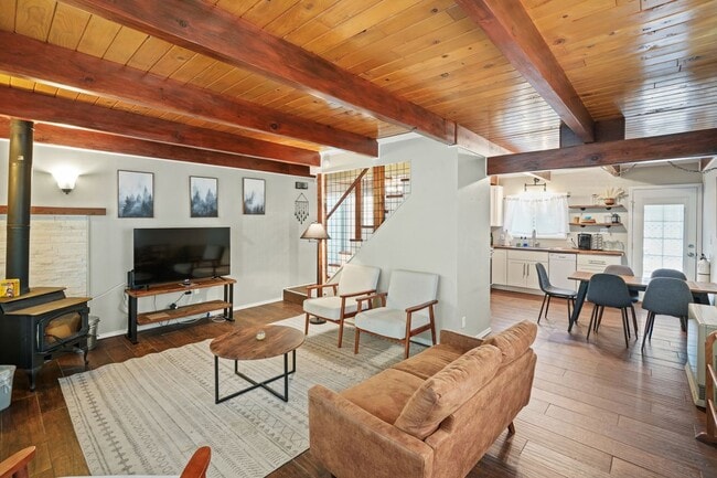 property at 43032 Sunset Dr