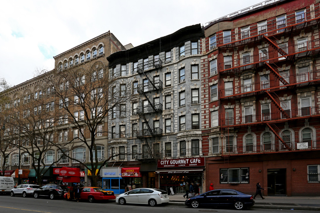 238-240 E 14th St in New York, NY - Building Photo