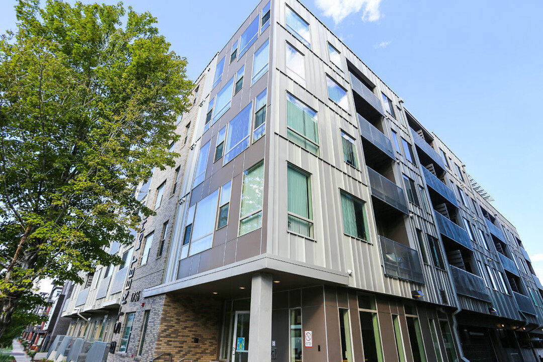 B Street LoHi Apartments in Denver, CO - Foto de edificio