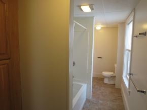 68 Batchelder St-Unit -# 3 in Laconia, NH - Building Photo - Building Photo
