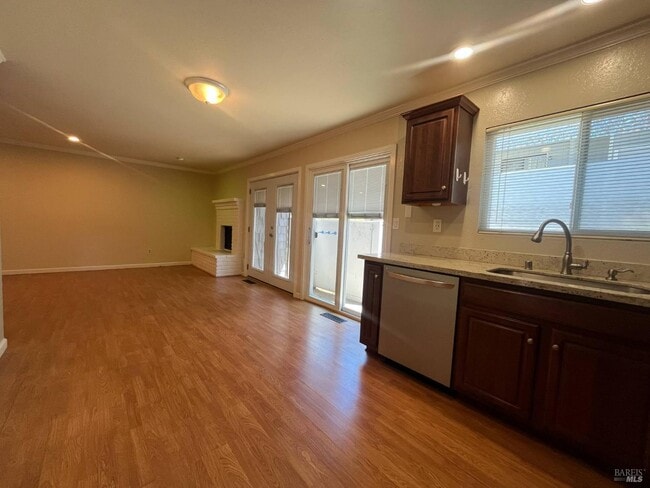 2791 McBride Ln in Santa Rosa, CA - Building Photo - Building Photo