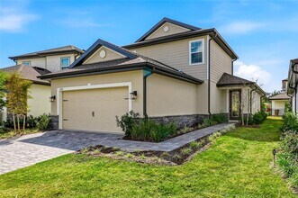 7745 Somersworth Dr in Kissimmee, FL - Building Photo - Building Photo