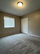3405 Holdrege St, Unit 104 in Lincoln, NE - Building Photo - Building Photo