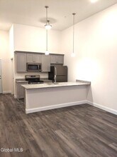 12 White St in Cohoes, NY - Building Photo - Building Photo