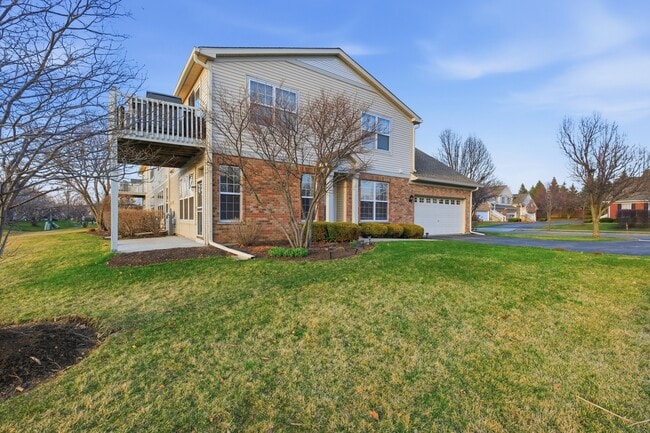 1586 Millbrook Dr in Algonquin, IL - Building Photo - Building Photo