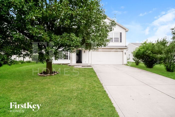 3119 Hemlock Way in Indianapolis, IN - Foto de edificio