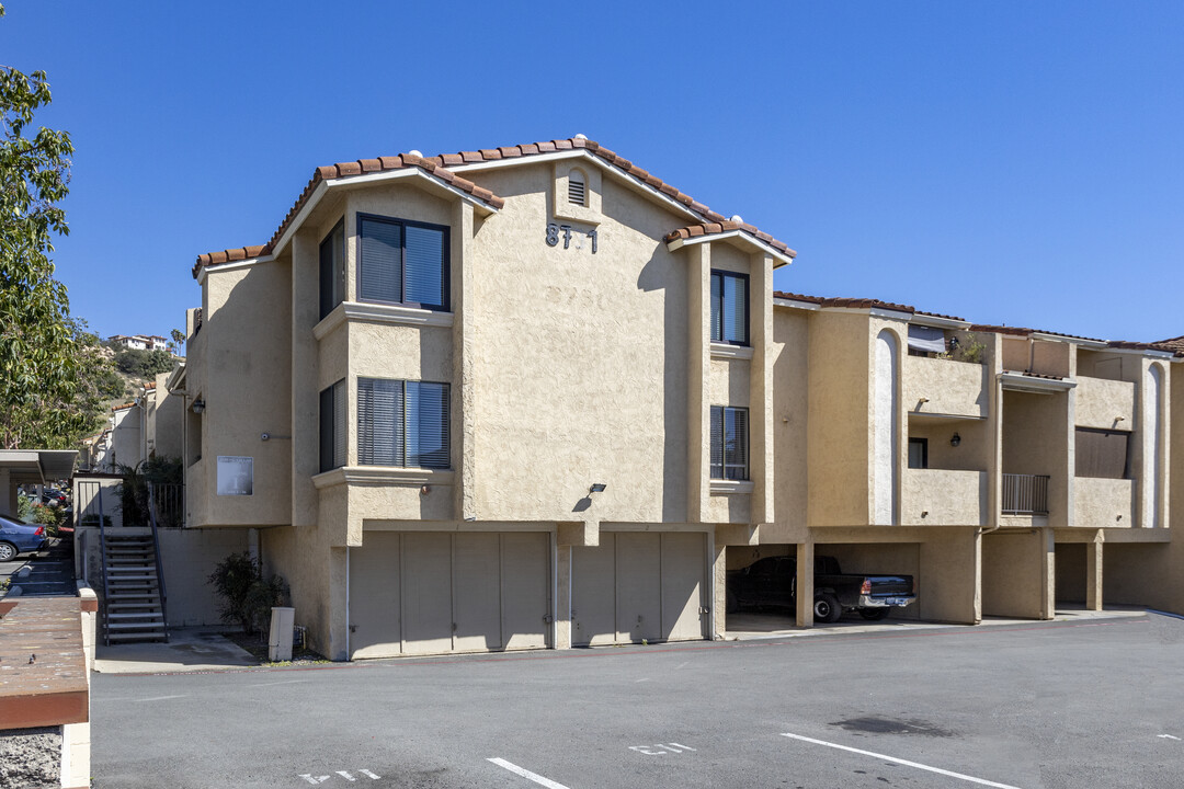 Towne Villas in Santee, CA - Building Photo