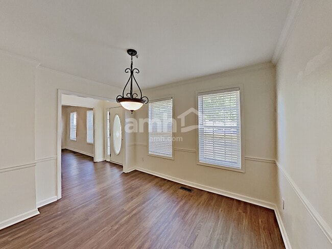 714 Ridgewood Way in Canton, GA - Foto de edificio - Building Photo