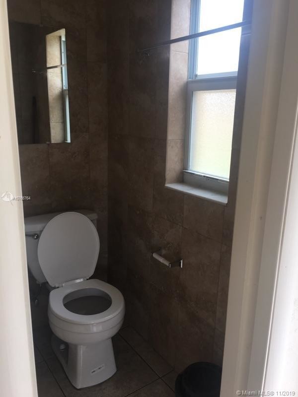 13770 NE 20th Pl-Unit -01 in North Miami Beach, FL - Building Photo - Building Photo