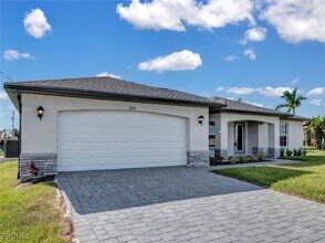 3756 NE 13th Pl in Cape Coral, FL - Building Photo - Building Photo
