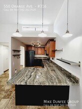 550 Orange Ave in Long Beach, CA - Building Photo - Building Photo