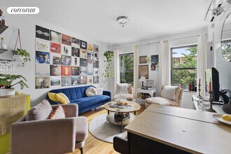 81 Clermont Ave in Brooklyn, NY - Building Photo - Building Photo