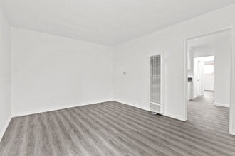 1824 16th St, Unit 8 in Santa Monica, CA - Building Photo - Building Photo