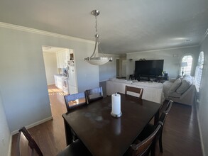108 Powell Avenue, Unit C in Healdsburg, CA - Building Photo - Building Photo