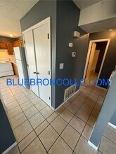 201 Sky Vue Dr in Raymore, MO - Building Photo - Building Photo