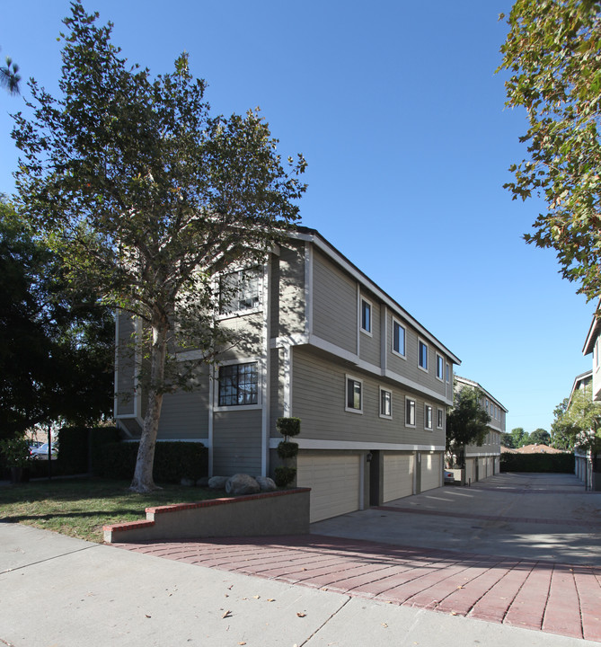 2650 Huntington Dr in Duarte, CA - Building Photo