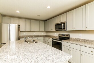 422 Earhart Dr in Davenport, FL - Building Photo - Building Photo