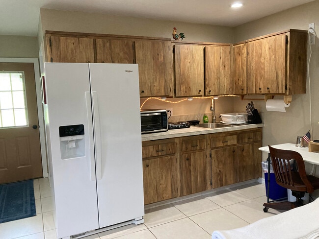 203 Esther St in Naples, FL - Building Photo - Building Photo