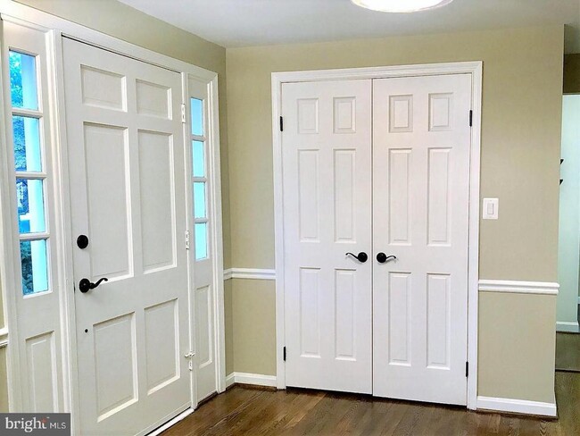 2 Over Ridge Ct in Potomac, MD - Building Photo - Building Photo