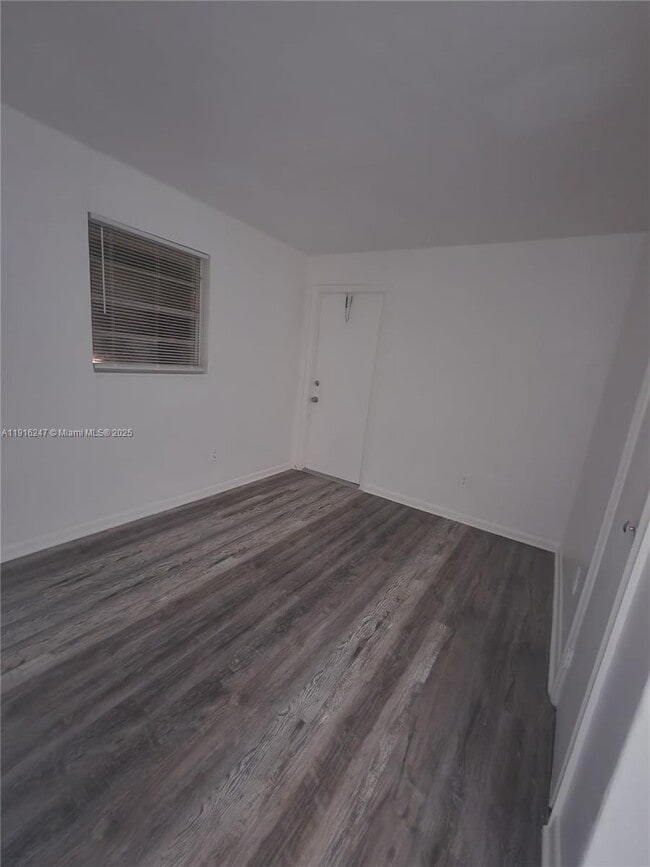 519 NW 8th Ave in Fort Lauderdale, FL - Building Photo - Building Photo