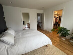 2093 Longspur Dr in Victoria, BC - Building Photo - Building Photo