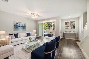 4444 Paxton Pl in Calabasas, CA - Building Photo