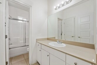 505 Teague Ave, Unit 2 in Edinburg, TX - Building Photo - Building Photo
