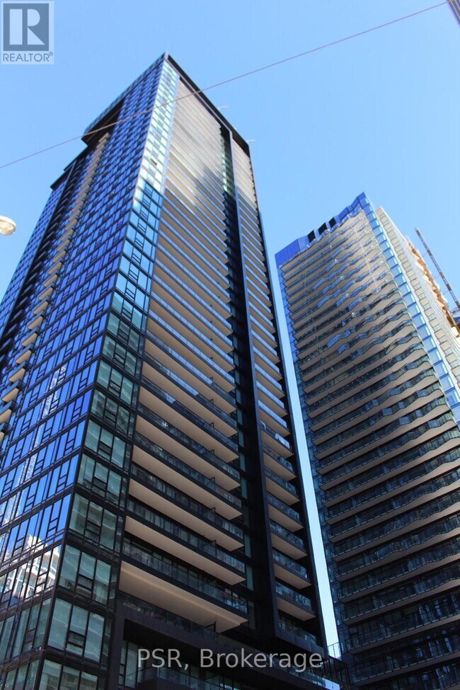 110 Broadway Ave in Toronto, ON - Building Photo - Building Photo