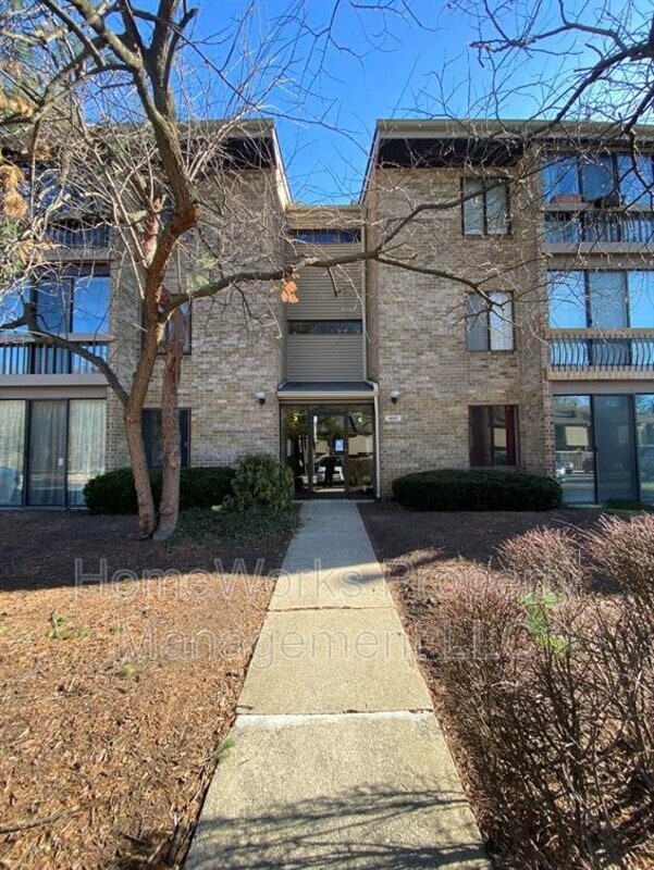 property at 10547 Twin Rivers Rd