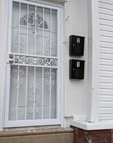 5927 Pine St, Unit 2