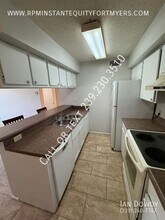 5323 Summerlin Rd in Ft. Myers, FL - Building Photo - Building Photo