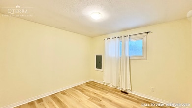 2424 Howland Av in Ottawa, ON - Building Photo - Building Photo