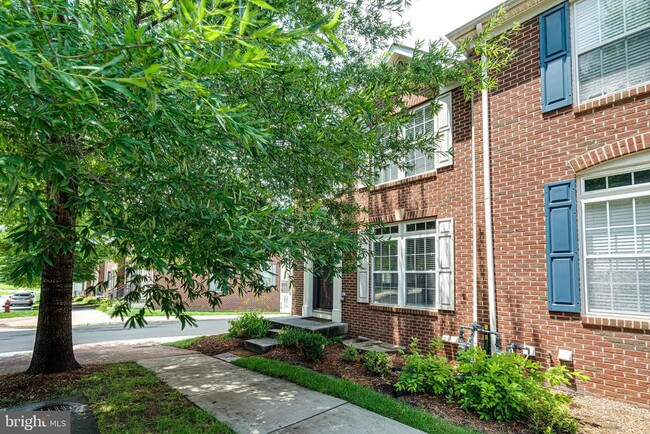 property at 2390 Abington Dr