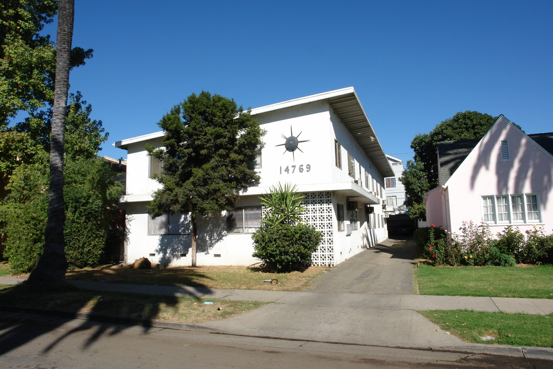 14769 Friar St in Van Nuys, CA - Building Photo