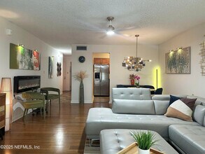 1071 Edgewood Ave S in Jacksonville, FL - Building Photo - Building Photo