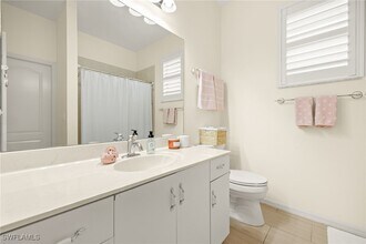 5794 Elizabeth Ann Way in Ft. Myers, FL - Building Photo - Building Photo
