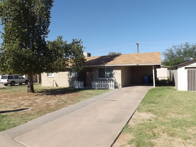 2024 E Saint Catherine Ave in Phoenix, AZ - Building Photo - Building Photo