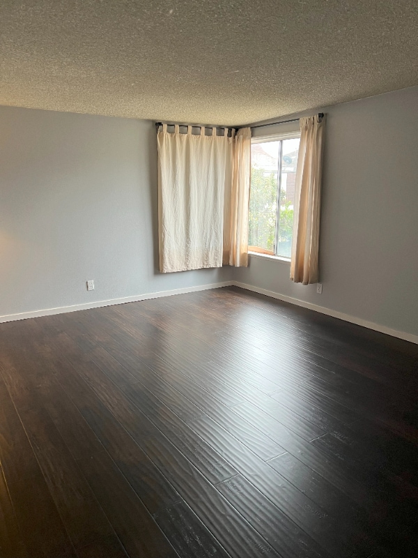 property at 714 S Barbara St