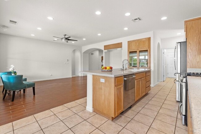 369 Pebble Beach Dr in Rio Vista, CA - Building Photo - Building Photo