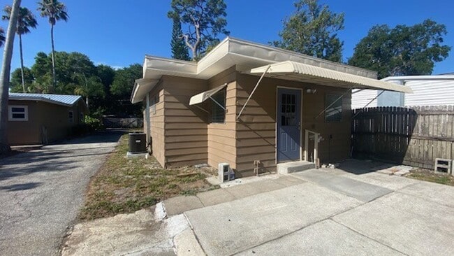 1107 Colleton Dr